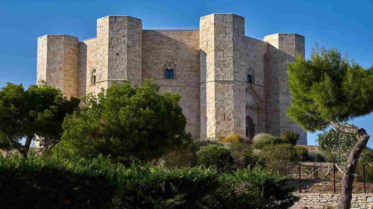 castel del monte dettaglio